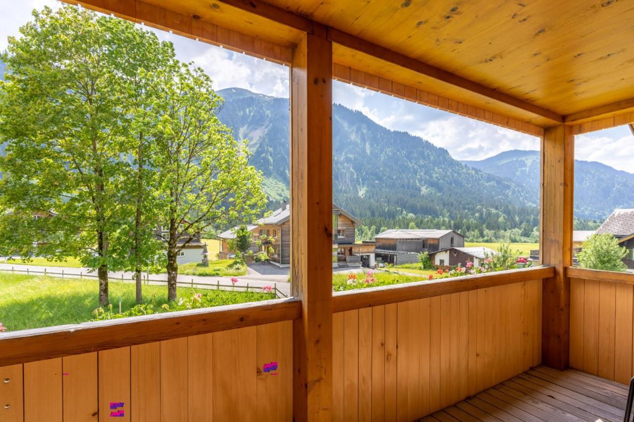 Haus Maria-Theresia Schoppernau Exterior photo